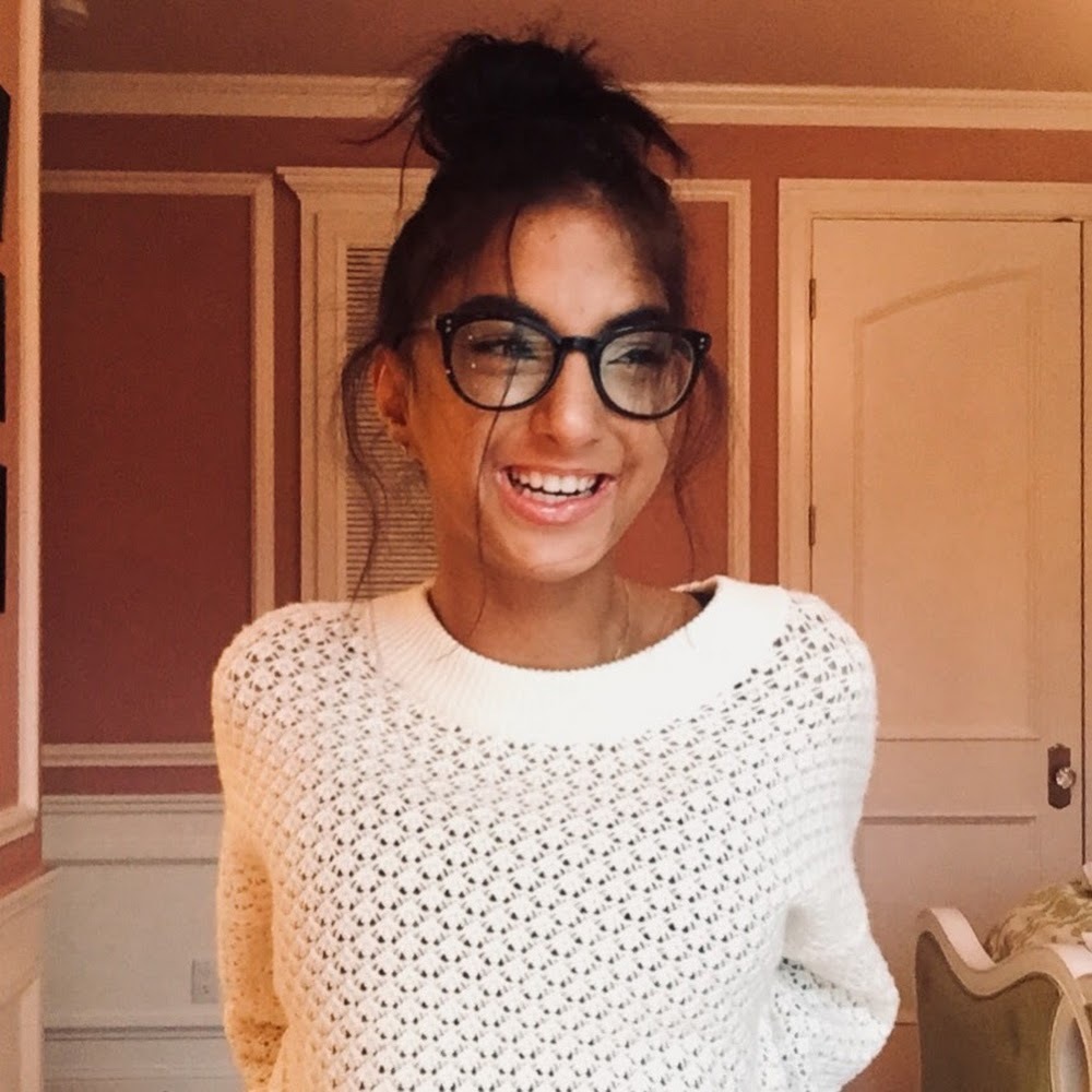 Meet your Posher, Alexis